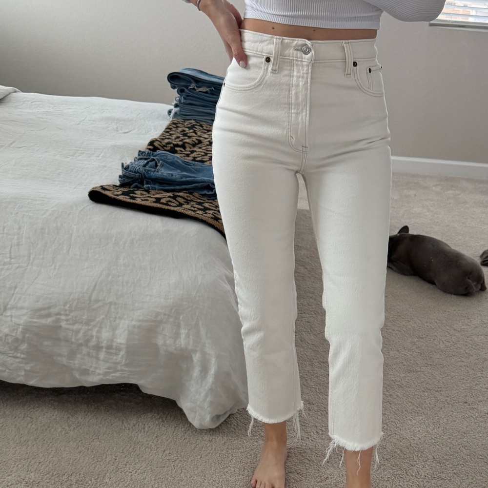 Abercrombie 90’s Straight Ankle Jean